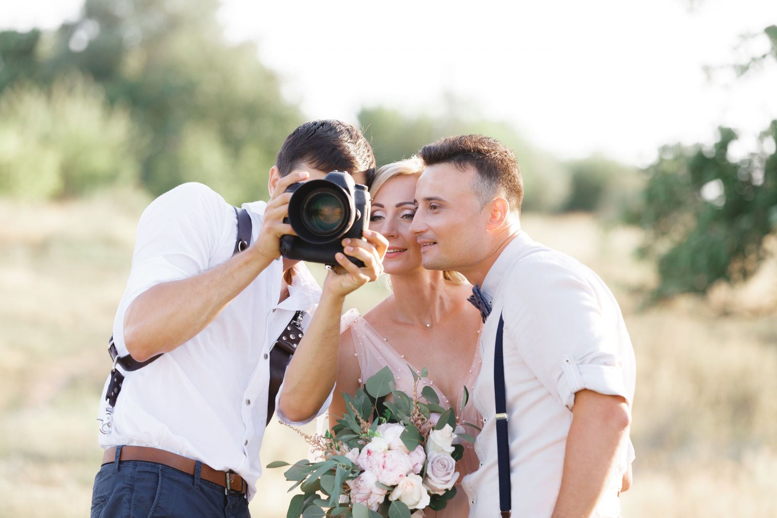 Mit dem passenden Fotografen die Hochzeit perfekt abrunden